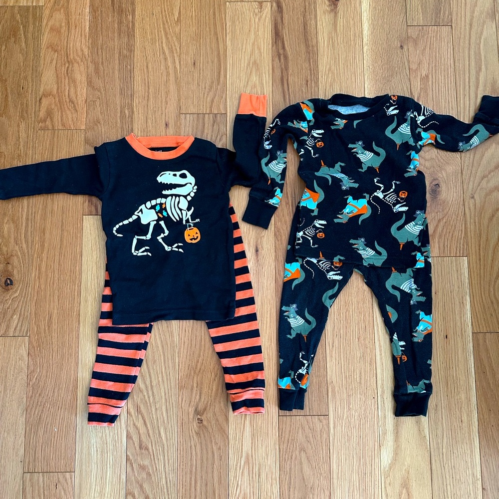 3/$20! Carter’s 18 month Halloween Pajamas - TWO PAIRS